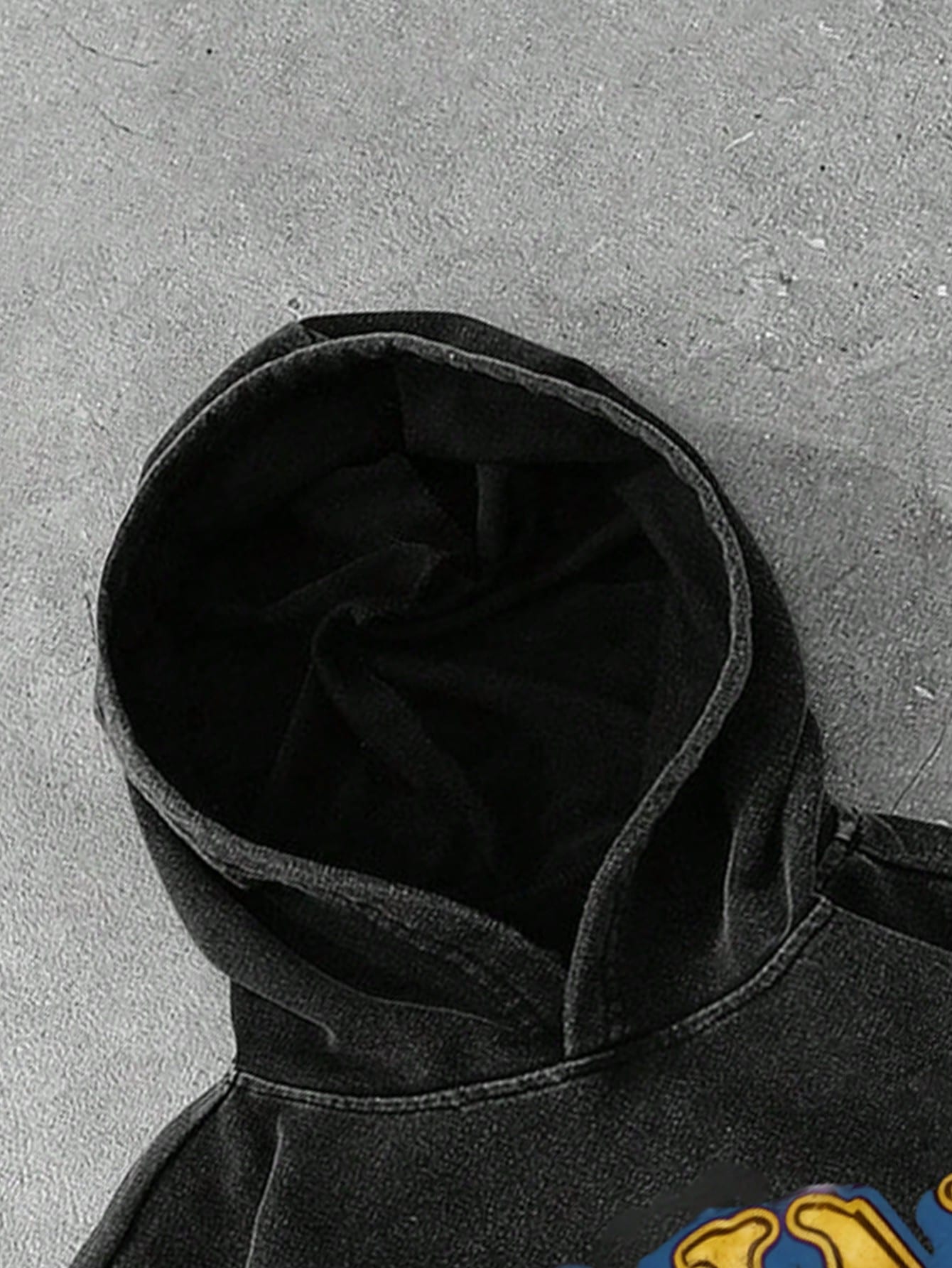 Men's Acid Wash Cropped Hoodie with Artistic Graphic