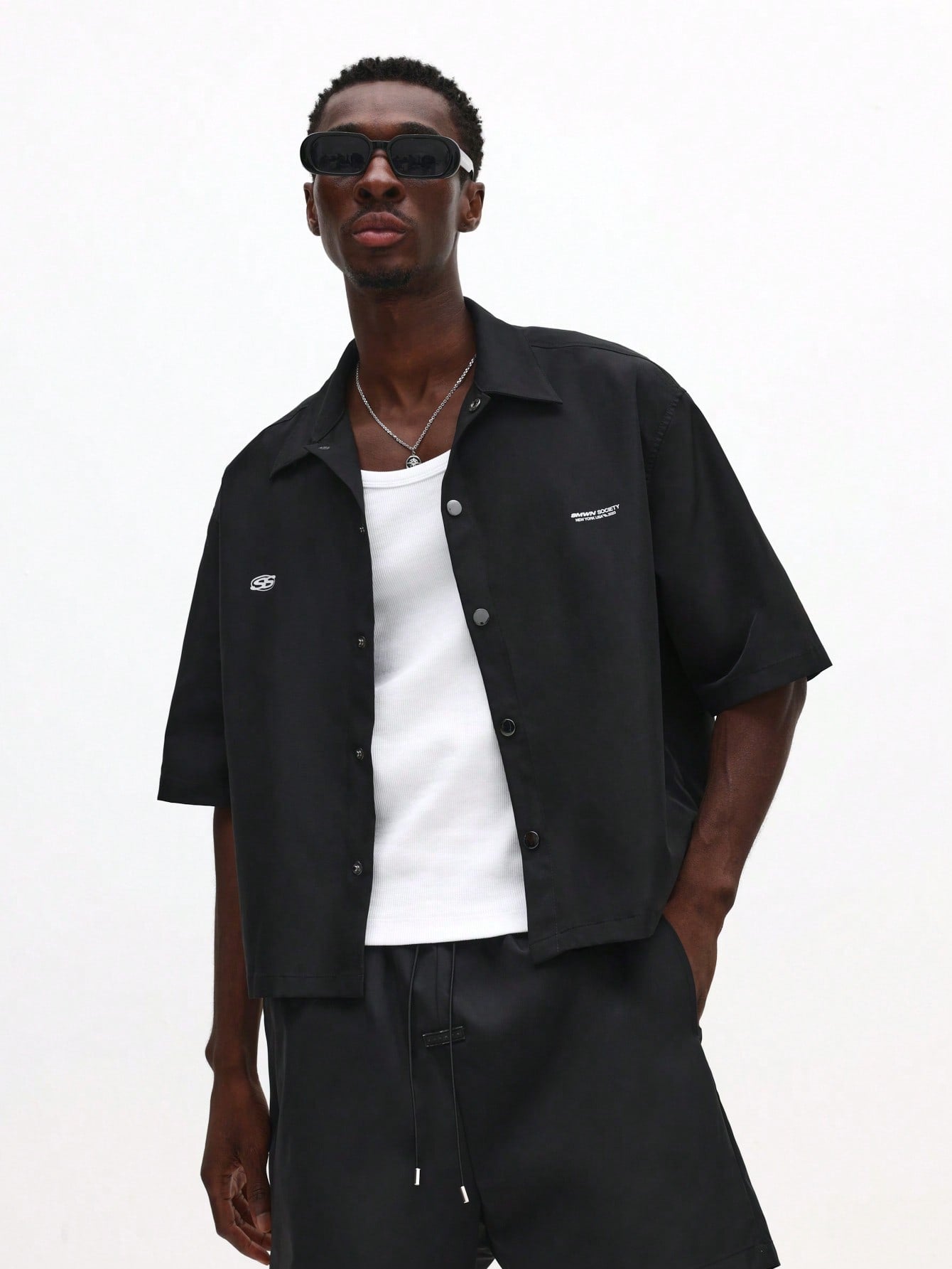 Short Sleeve Button Front Graphic Crop Shirt - Pisif