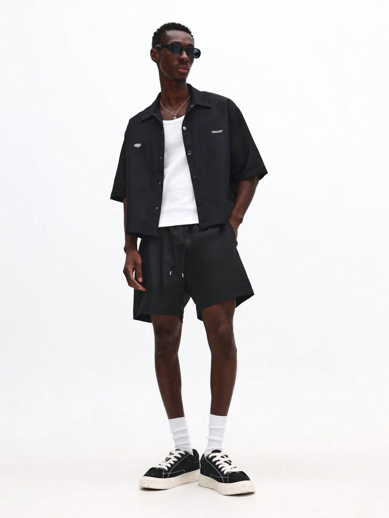 Short Sleeve Button Front Graphic Crop Shirt - Pisif