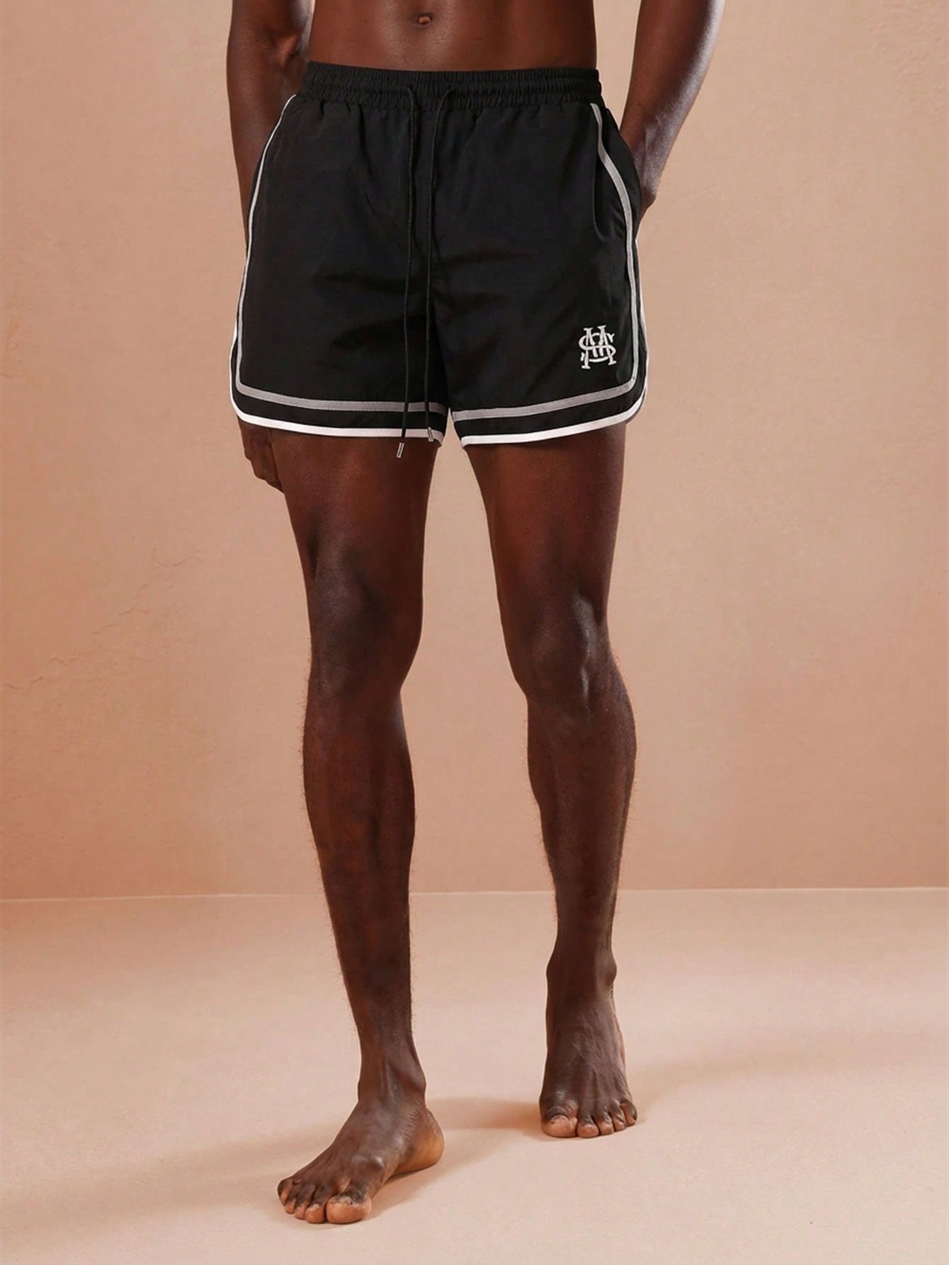 Men's Curved Hem Contrast Trim Beach Shorts