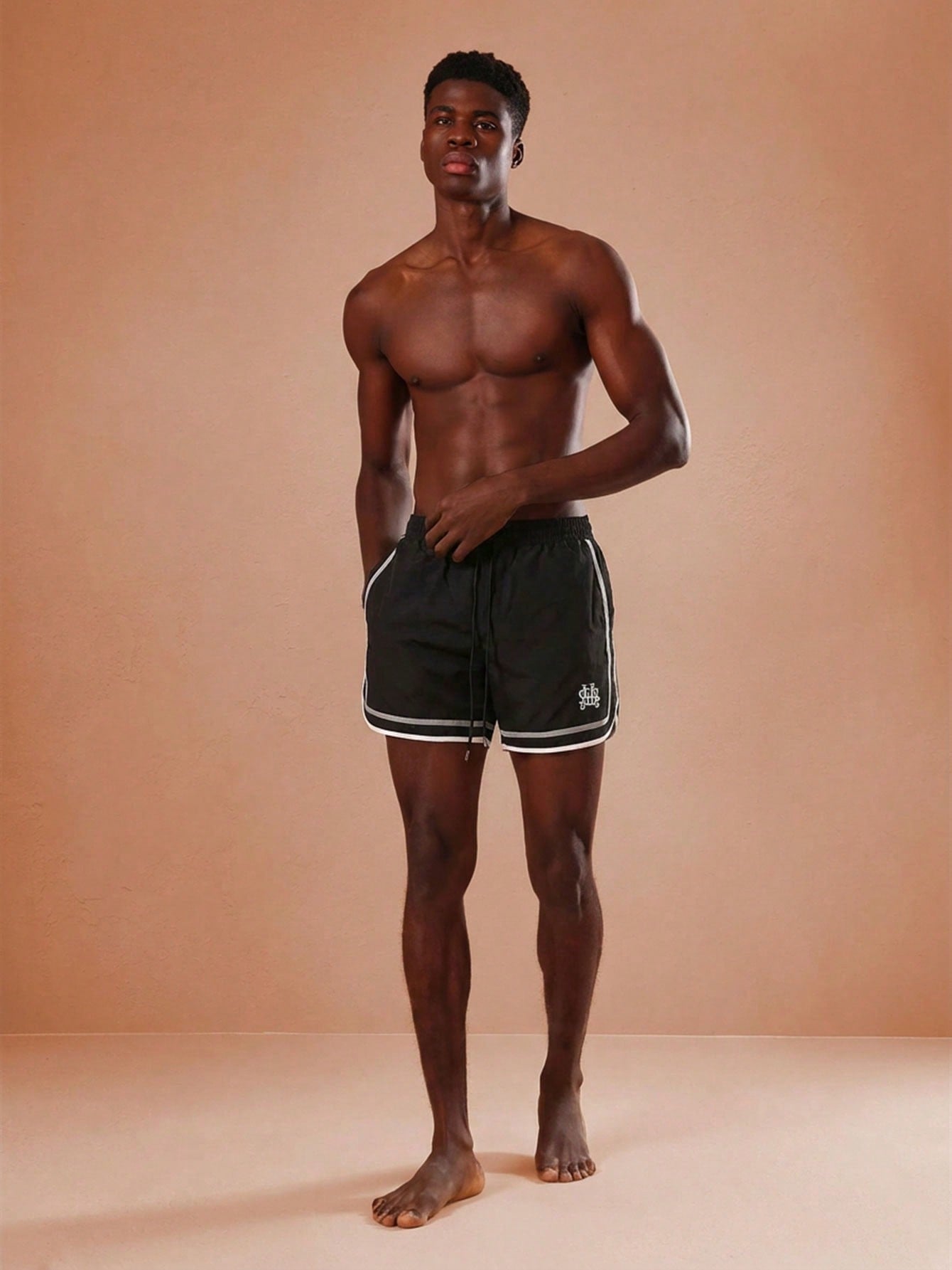 Men's Curved Hem Contrast Trim Beach Shorts
