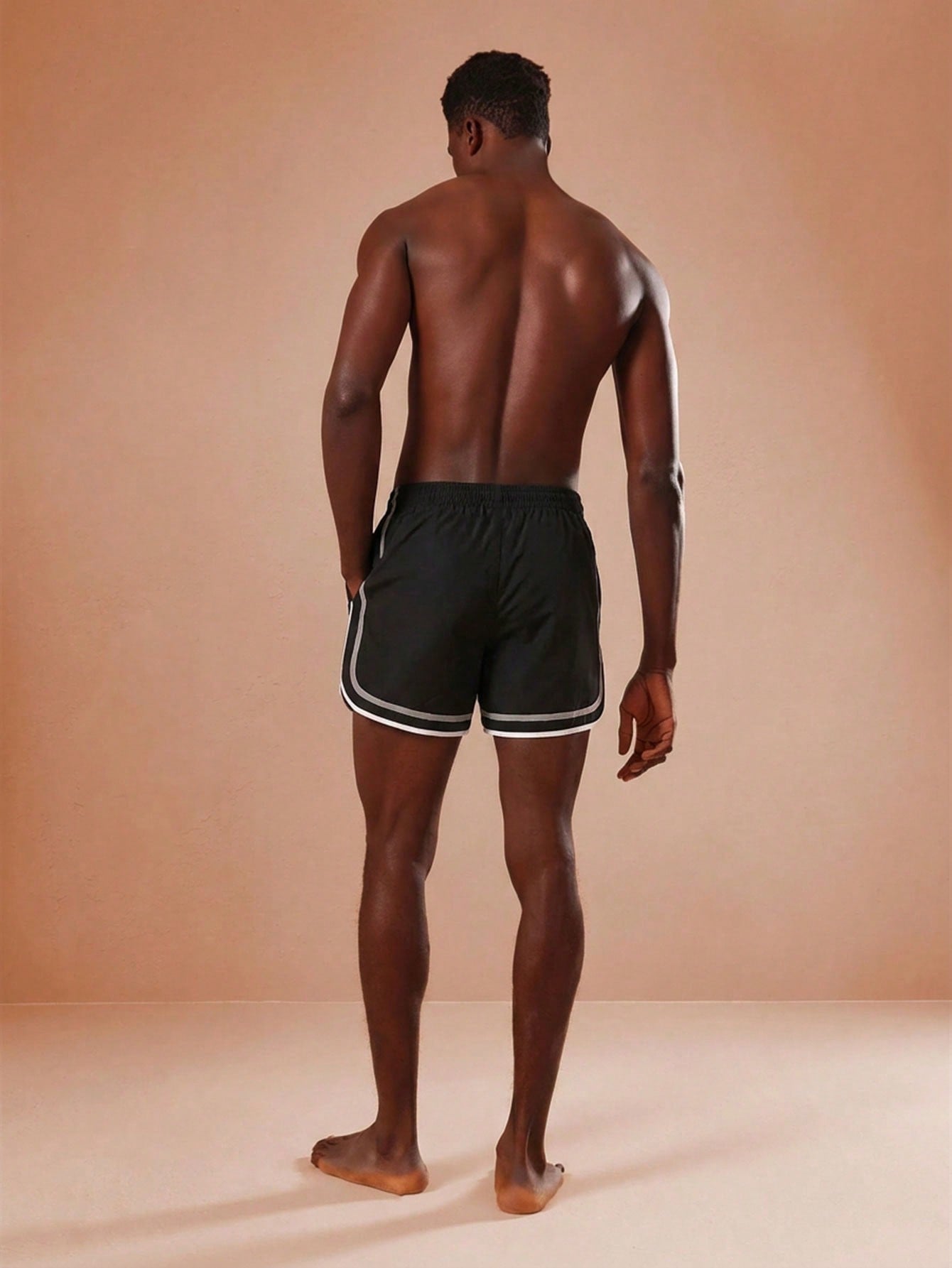 Men's Curved Hem Contrast Trim Beach Shorts