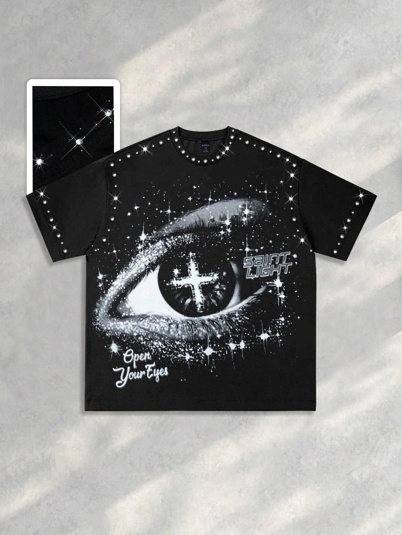 Men Eye Print Rhinestone Short Sleeve Tee