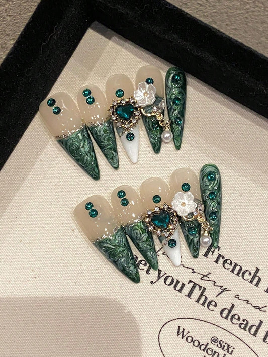 10pcs Handmade Green Cateye & Floral Almond Press-On