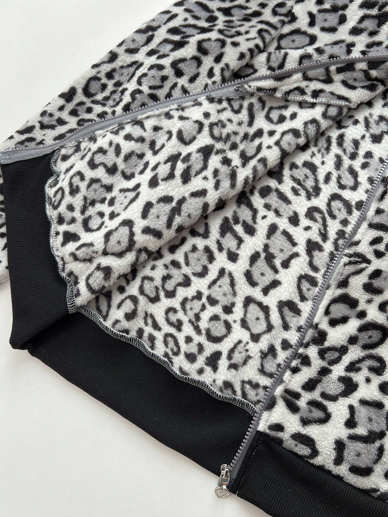 Women Leopard Zip-Up Hoodie