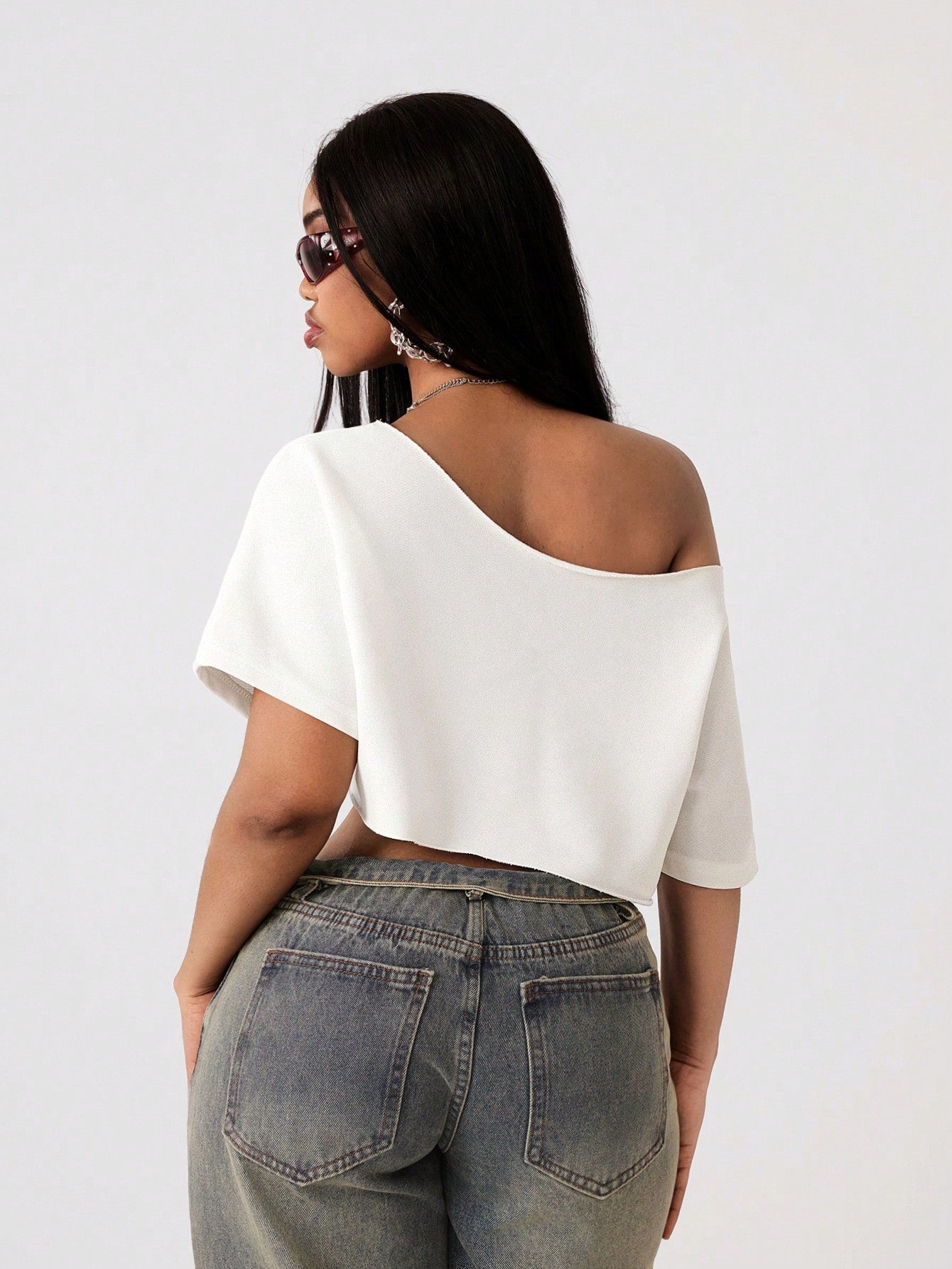 Women’s Y2K Slouchy Off-Shoulder Rhinestone Crop Tee