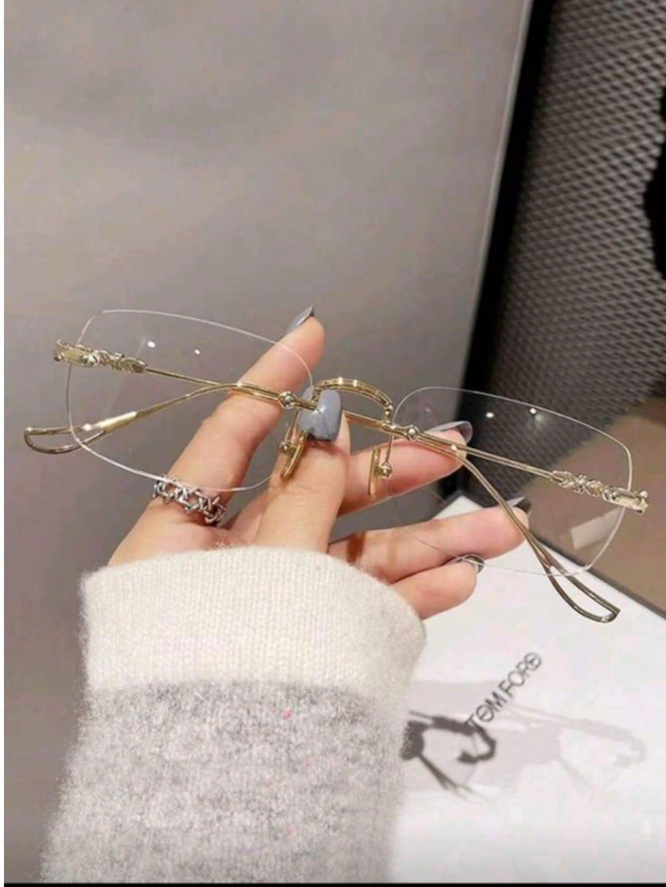 Frameless Retro Transparent Fashion Glasses