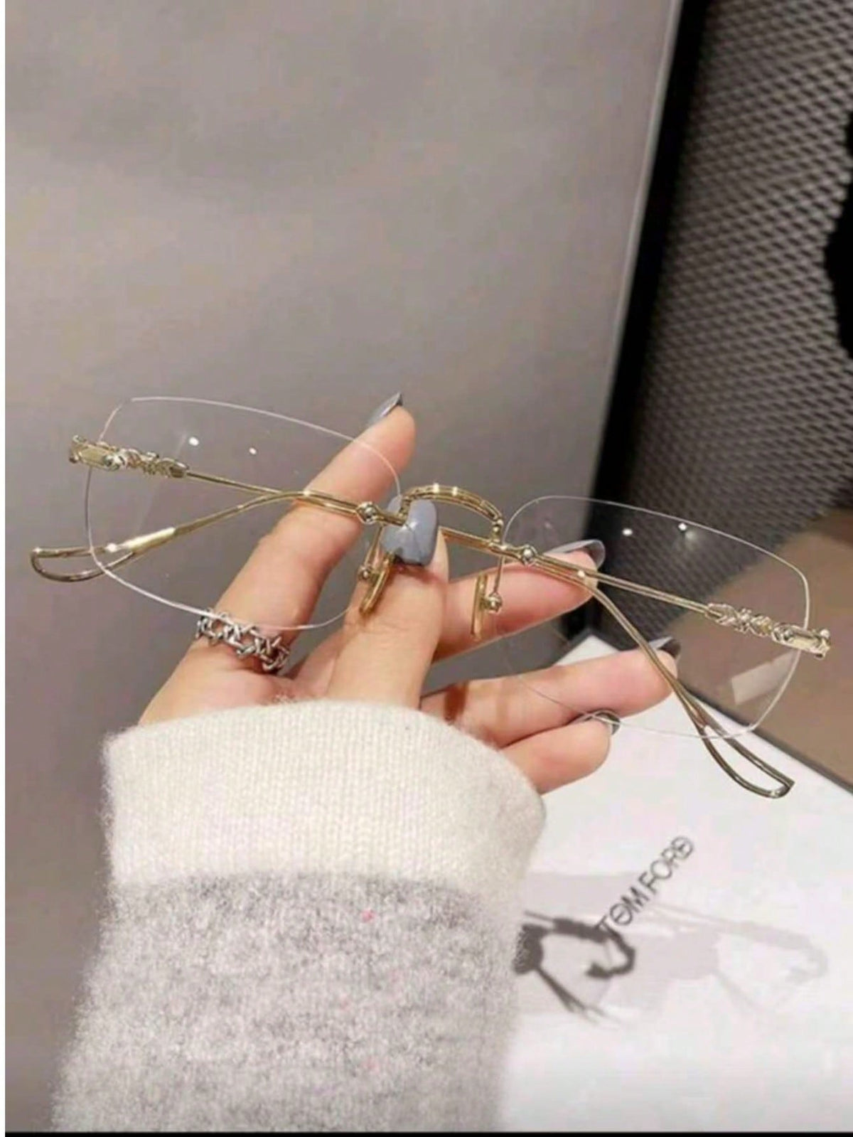 Frameless Retro Transparent Fashion Glasses