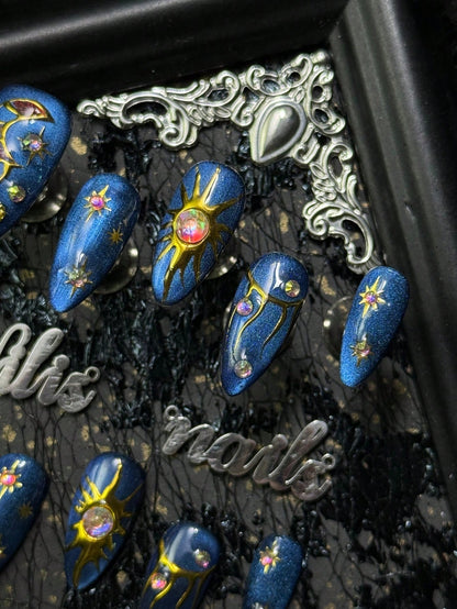 10pcs Blue Cat Eye Celestial Almond Press-On Nails