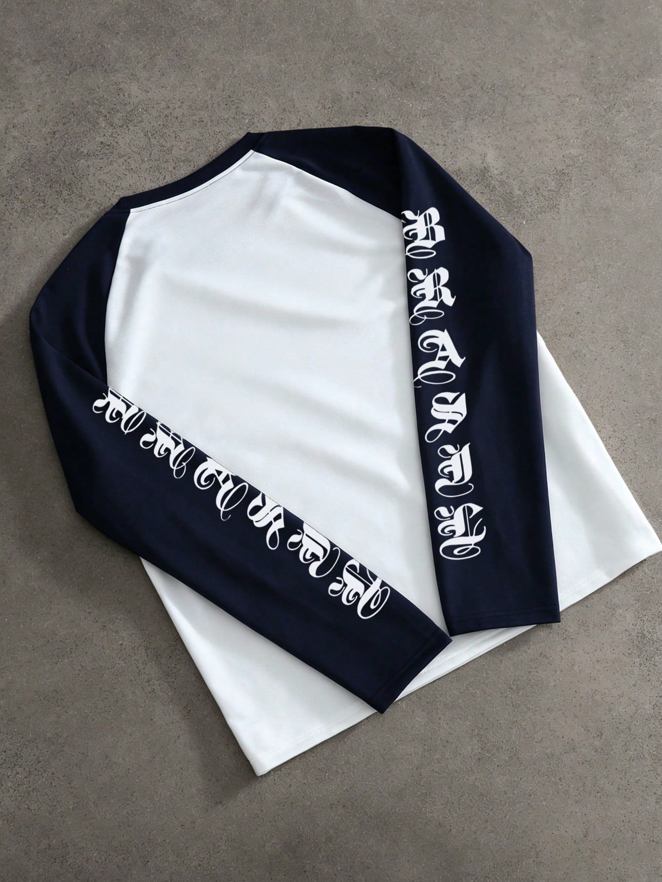 Men Cross Letter Contrast Raglan Sleeve Tee