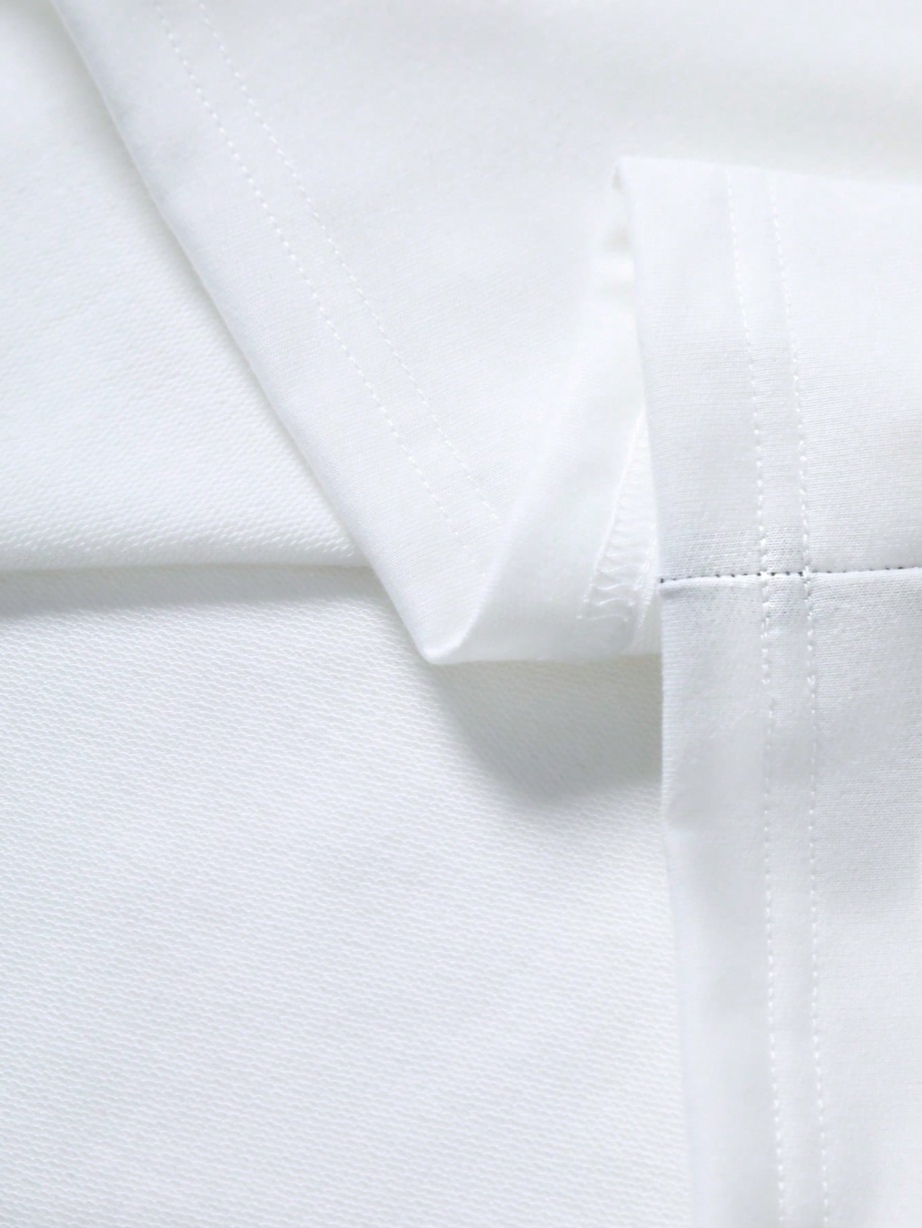 Men Cross Letter Contrast Raglan Sleeve Tee