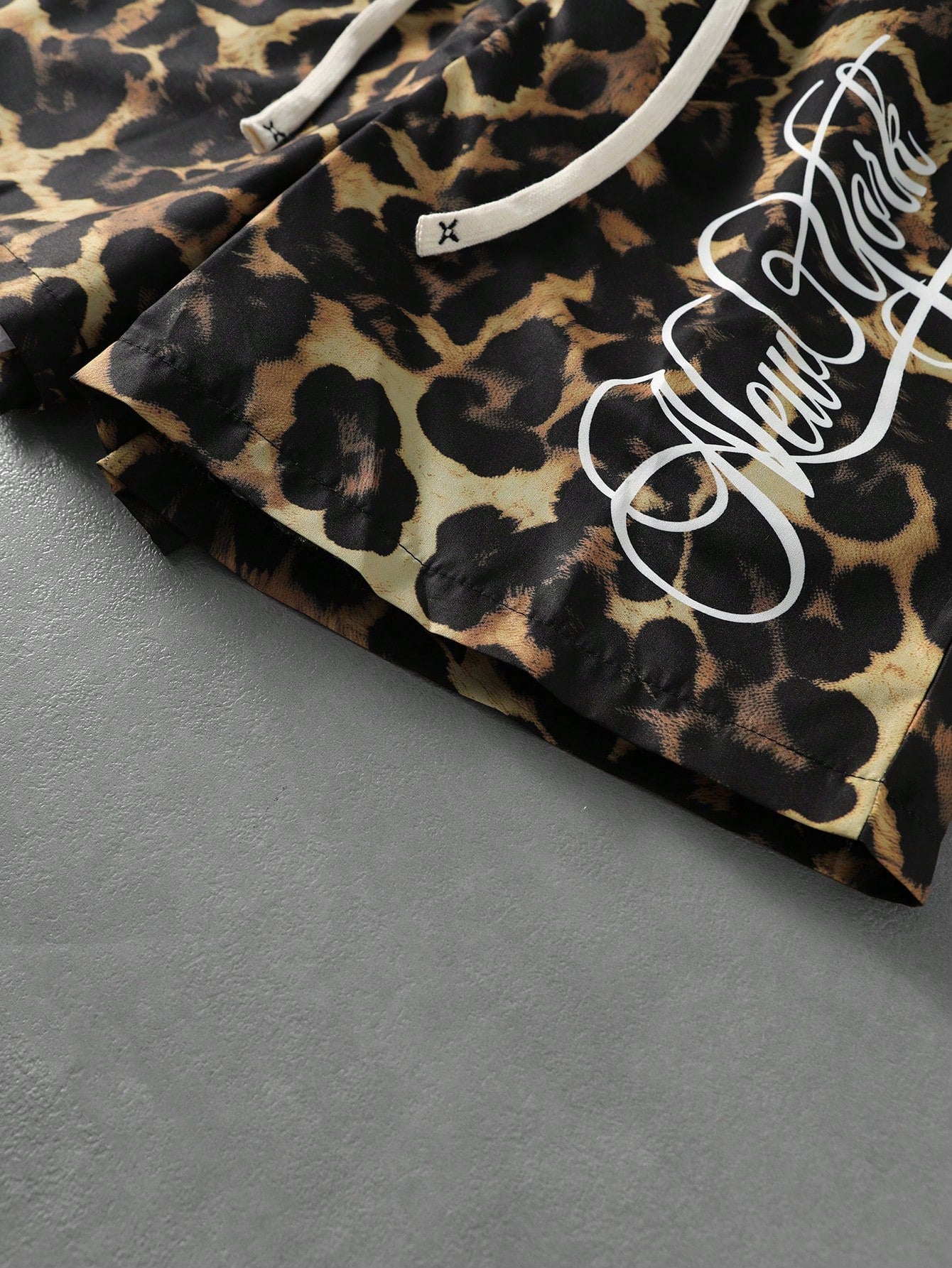 Men's Letter Leopard Print Drawstring Casual Shorts