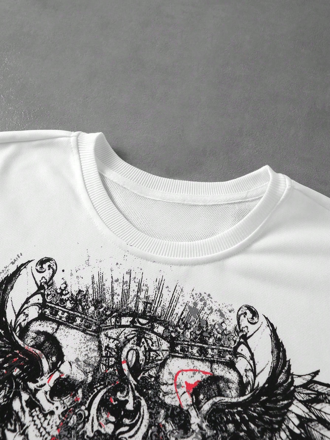 Men Dark Gothic Print Loose Long Sleeve T-Shirt