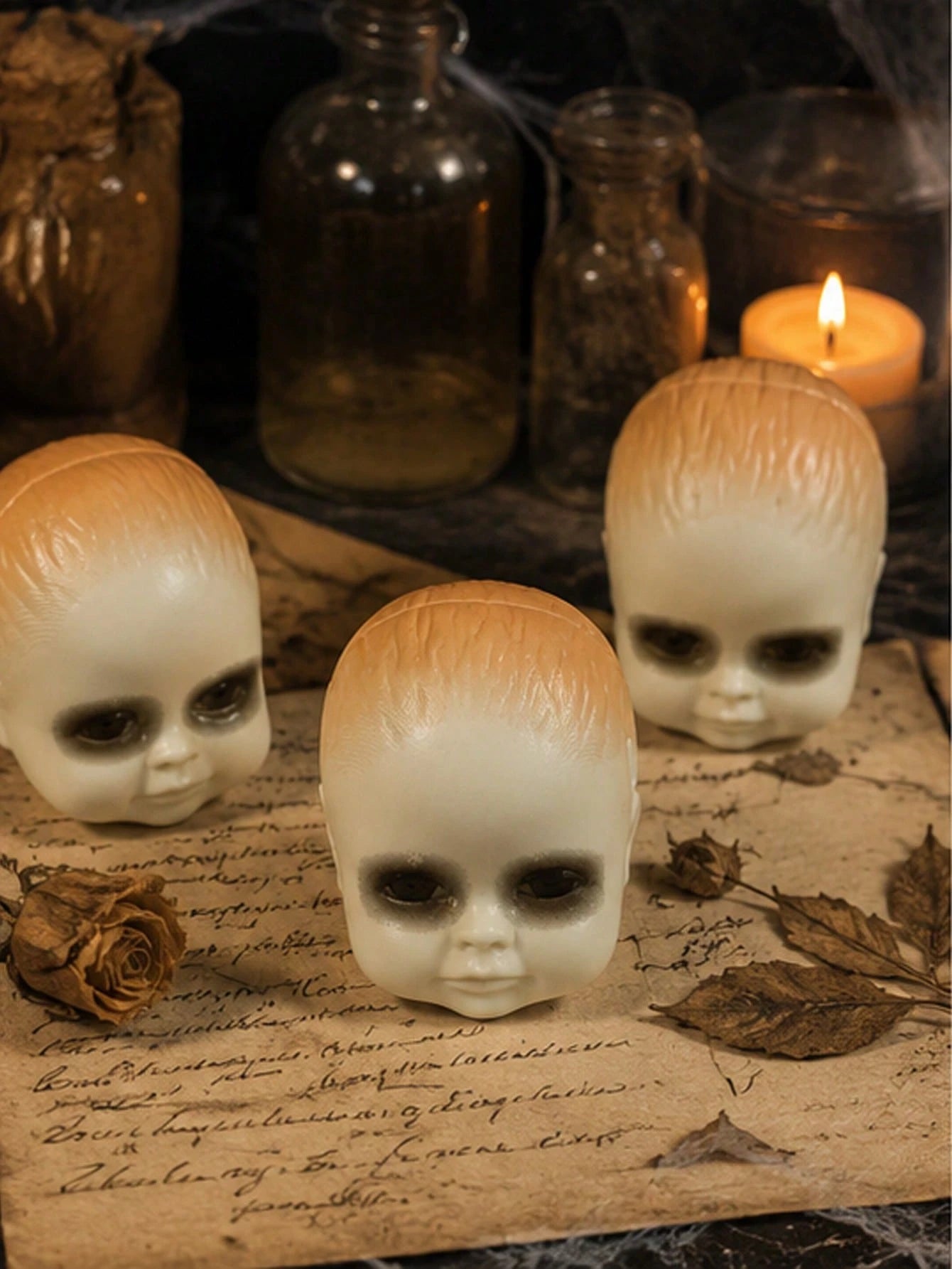 Halloween Plastic Skulls Set Spooky Party Decor