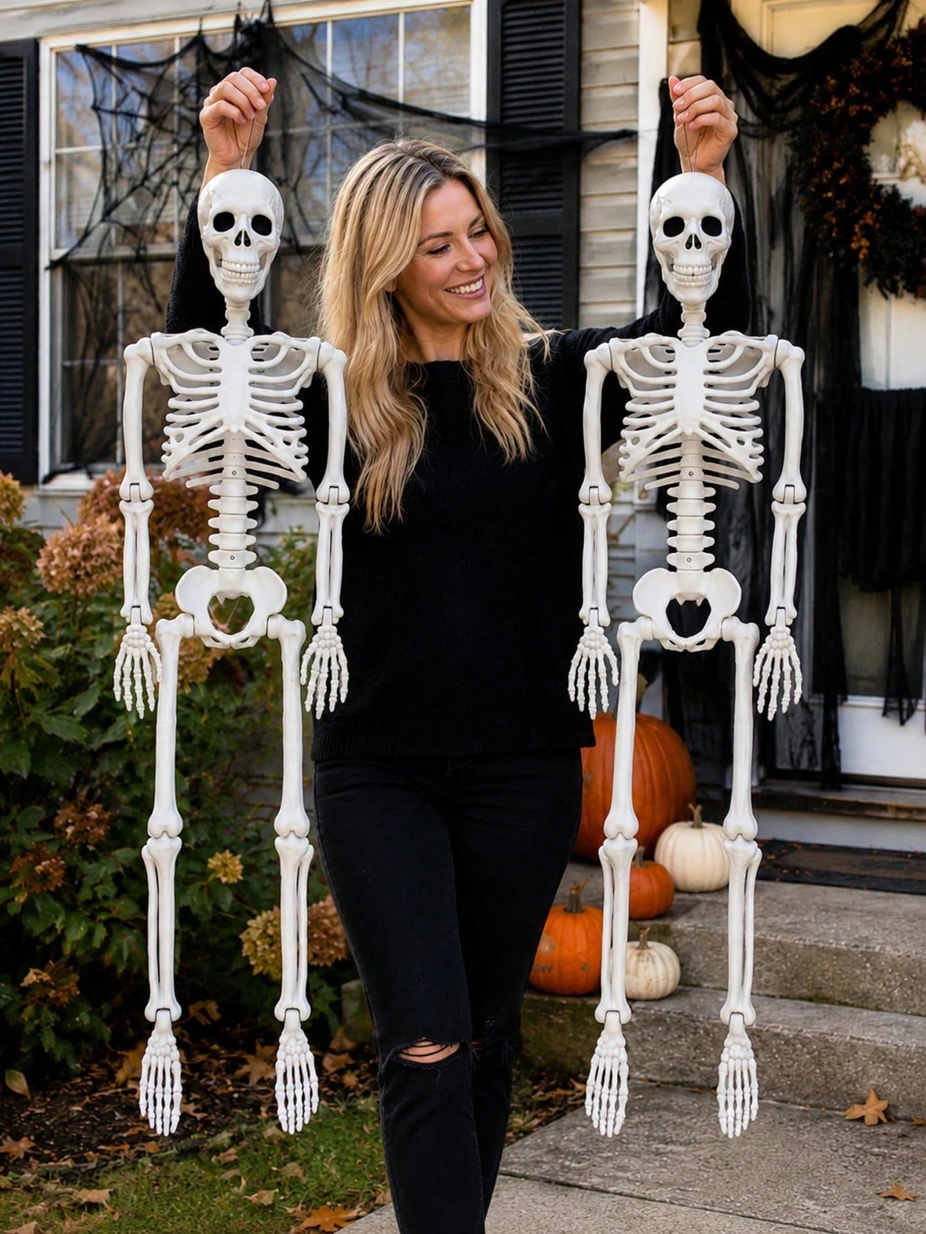 Movable Joint Plastic Skeleton Halloween Prop