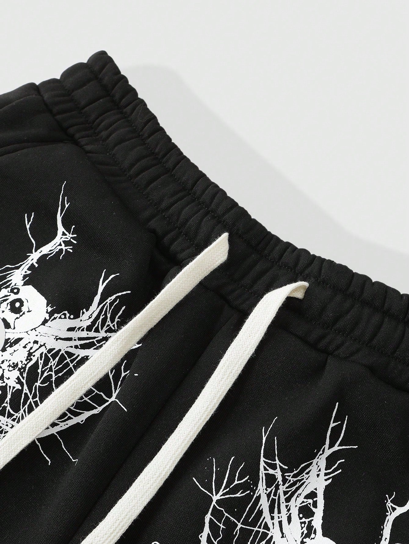 Men's Skull Graphic Loose Fit Casual Summer Shorts