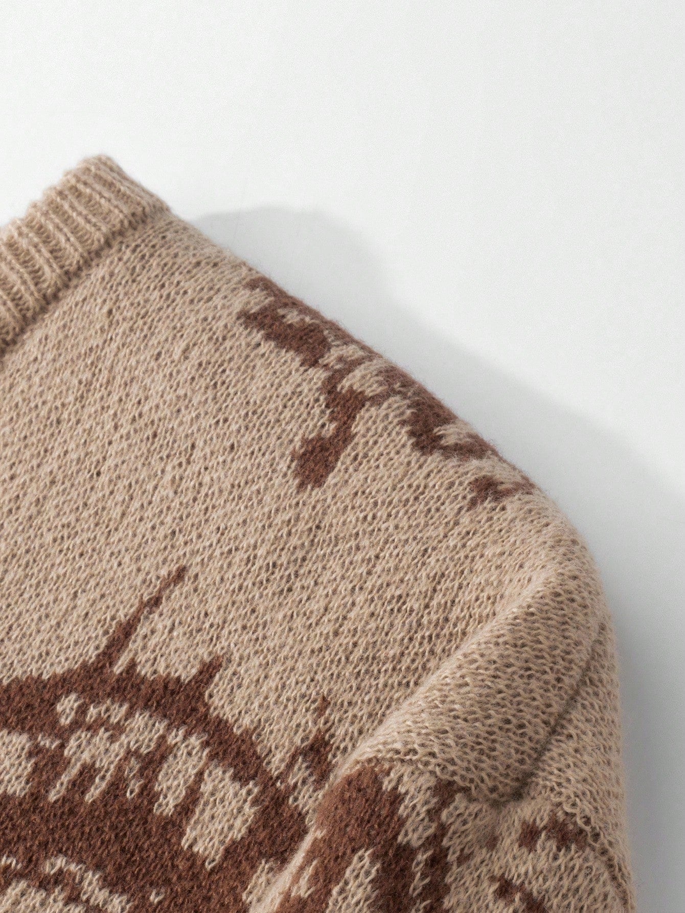 Round Neck Knitted Eye Sweater for Men