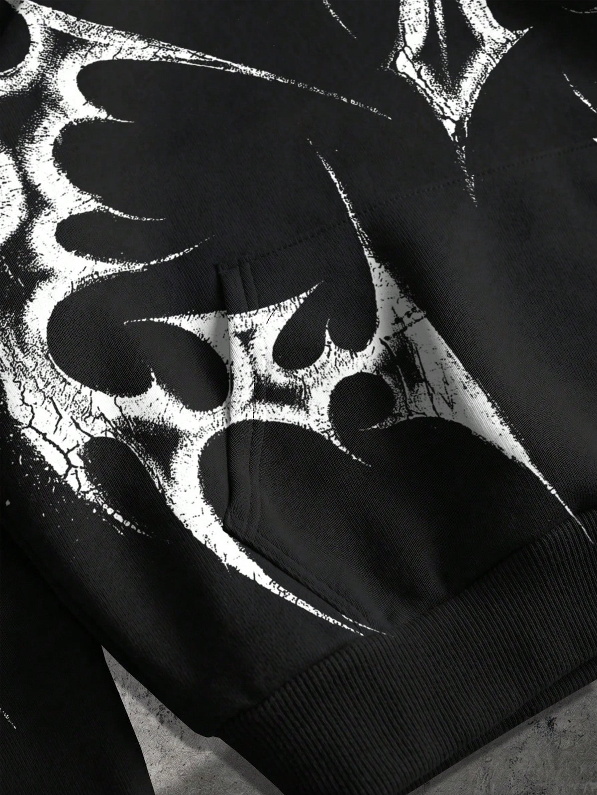 Gothic Cross Print Pullover Hoodie