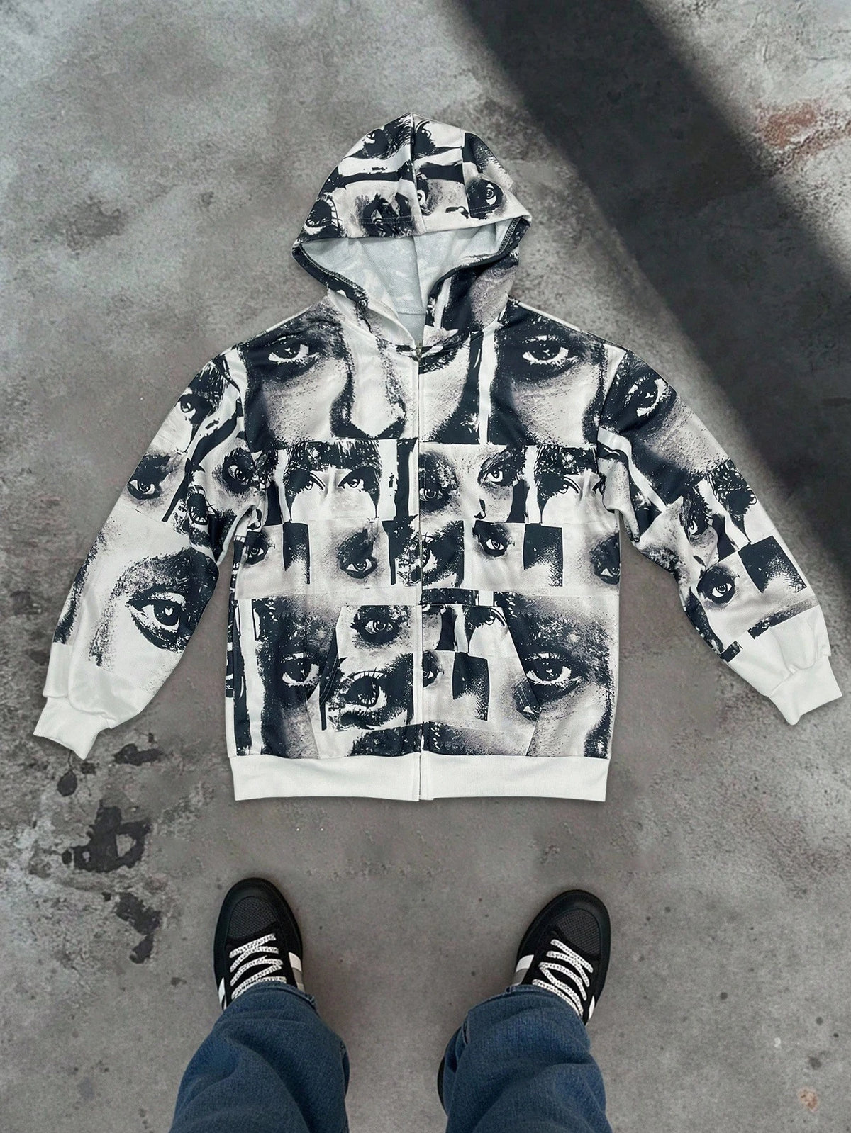 Graphic Eyes Print Men's Zip-Up Hoodie