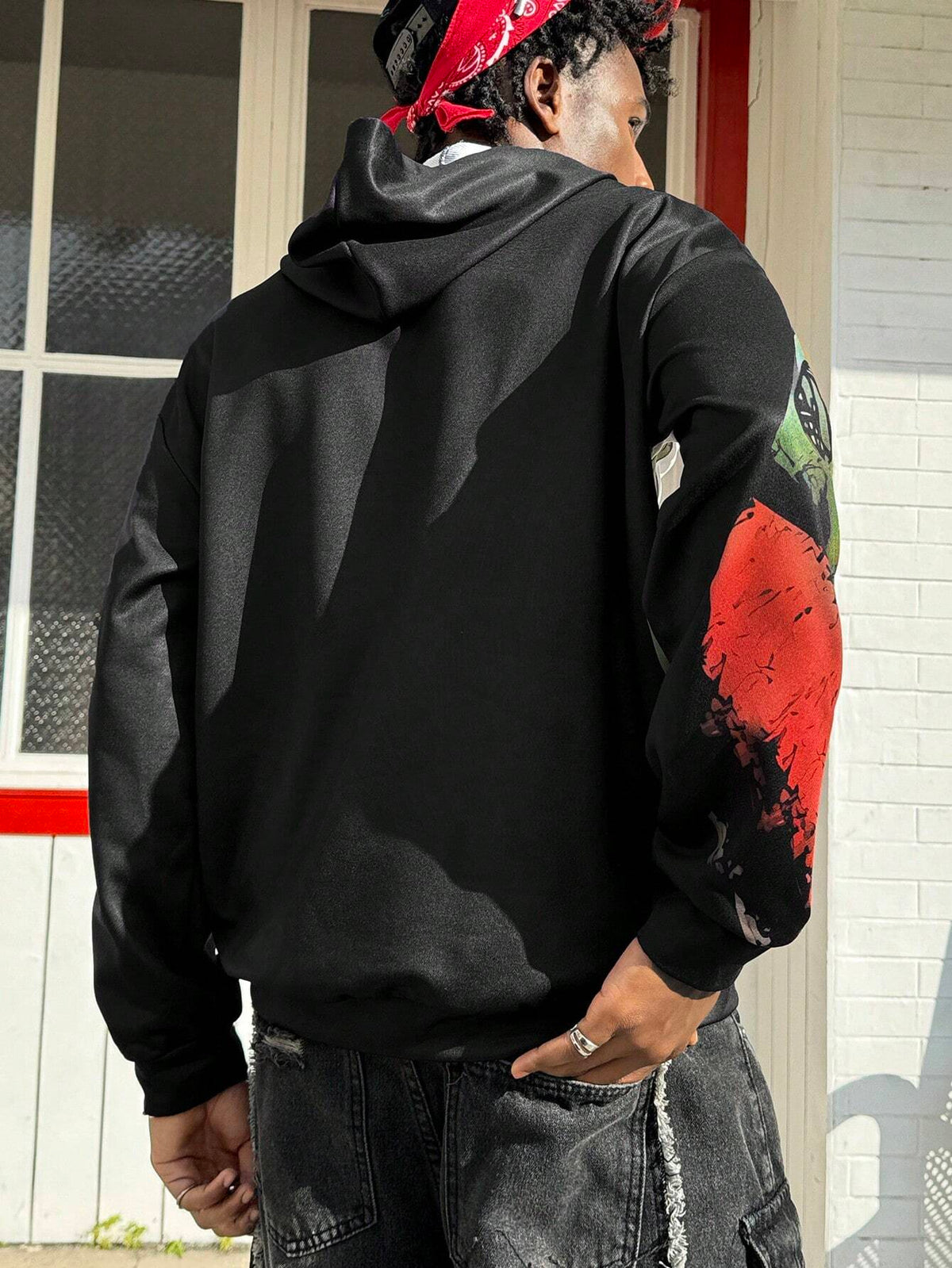 Men Distressed Big Mouth Letter Print Hoodie