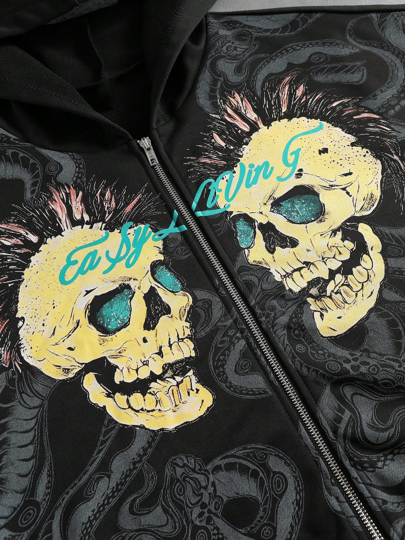 Men Skull & Snake Print Loose Fit Hoodie