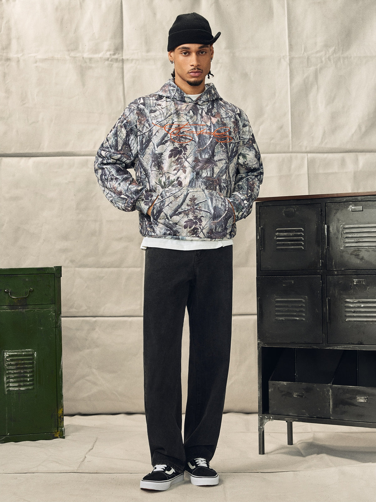 Men's Realistic Forest Camo Hoodie