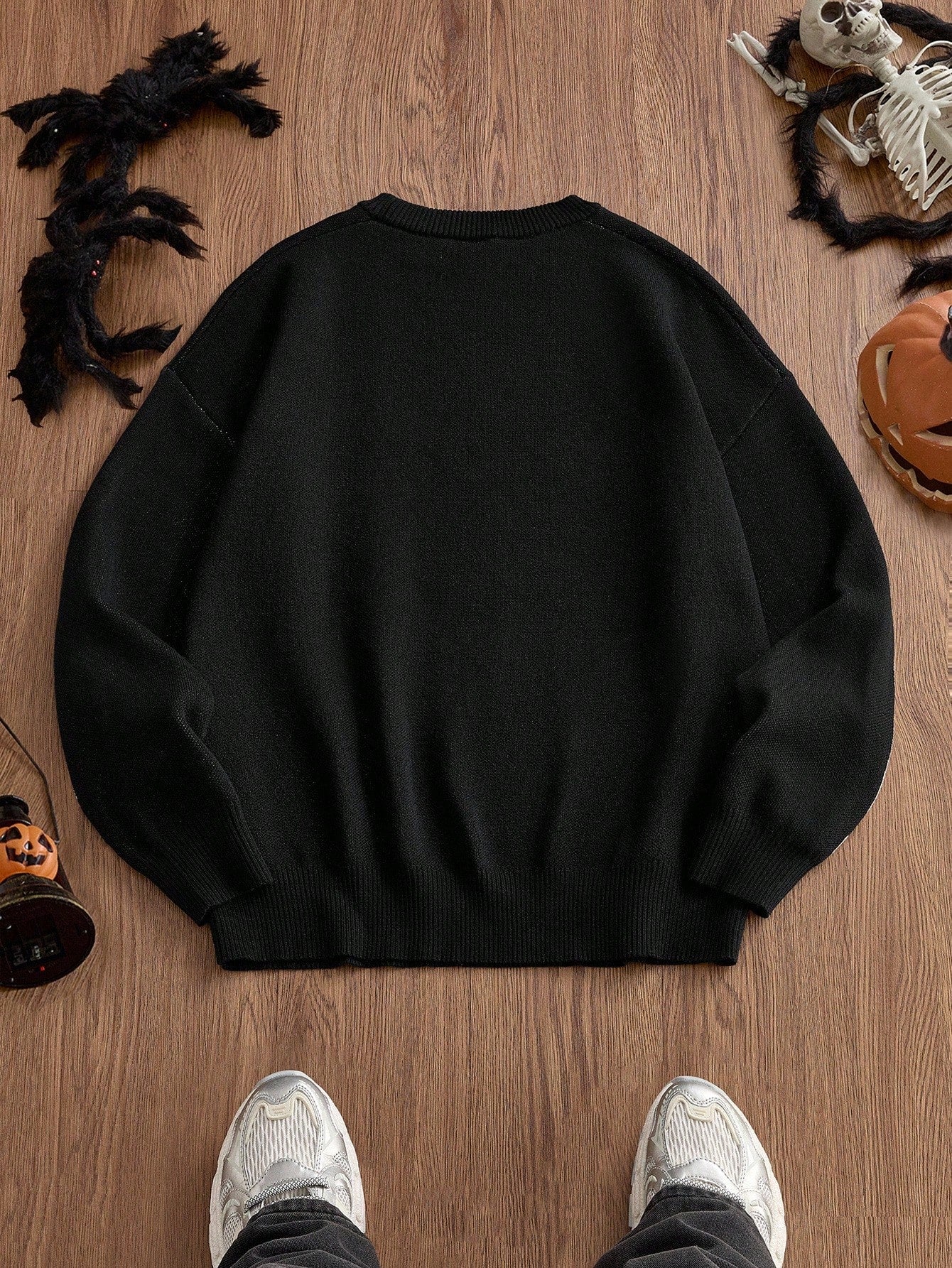 Men's Skull Pattern Grunge Crew Neck Sweater
