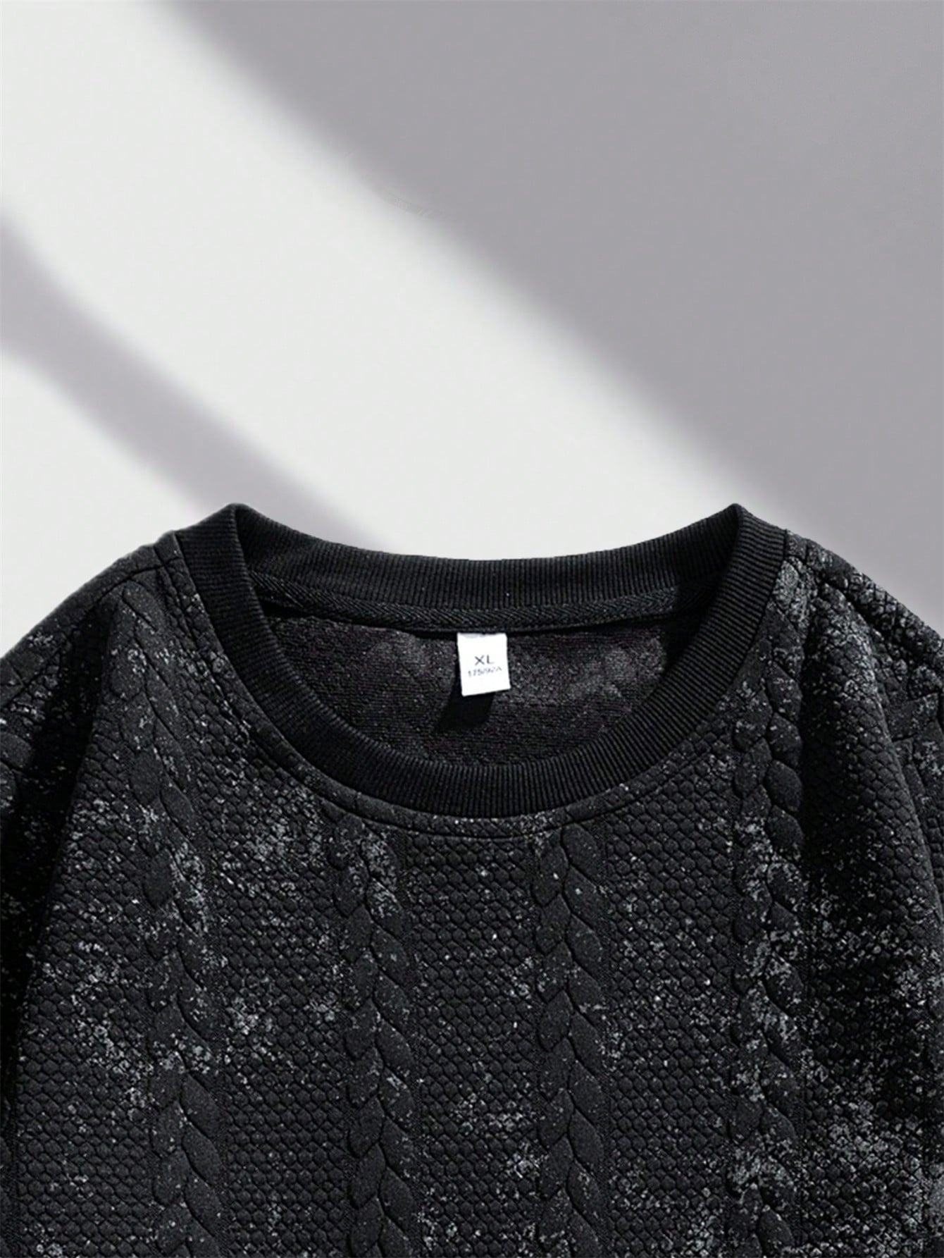 Men’s Fashionable Casual Crew Neck Warm Sweatshirt