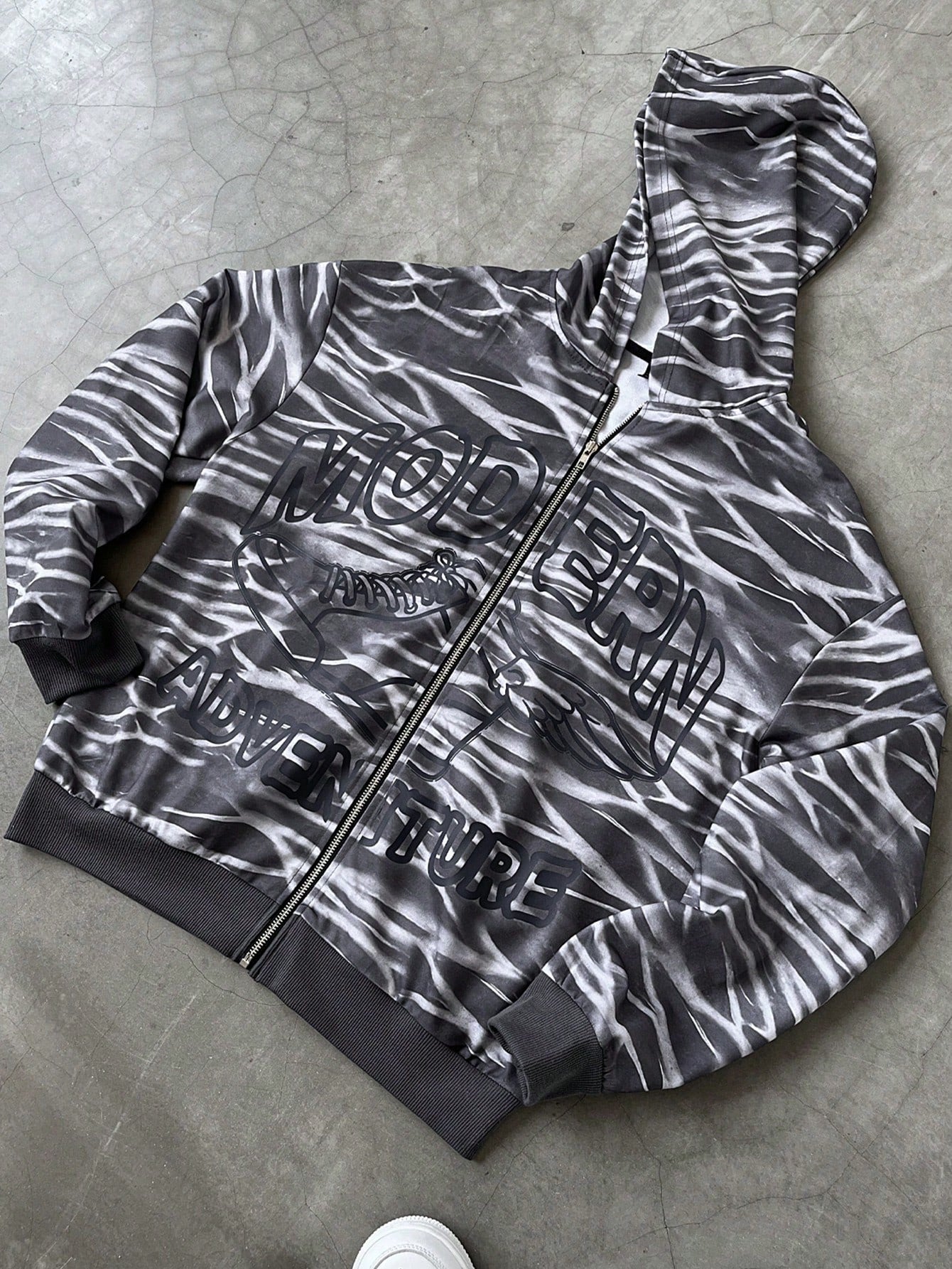 Modern Adventure Graphic Zip-Up Hoodie