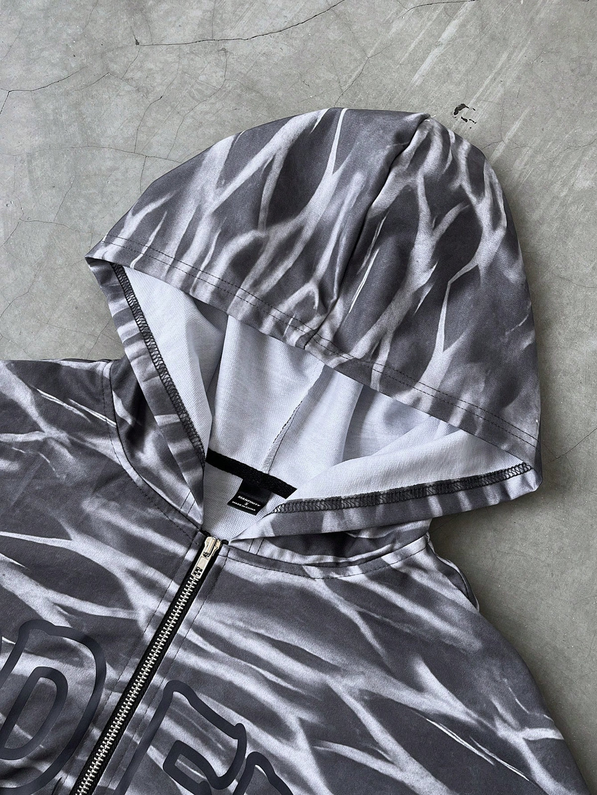 Modern Adventure Graphic Zip-Up Hoodie