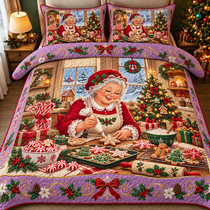 Mrs. Claus Baking Gingerbread Cookies Christmas Bedding Set