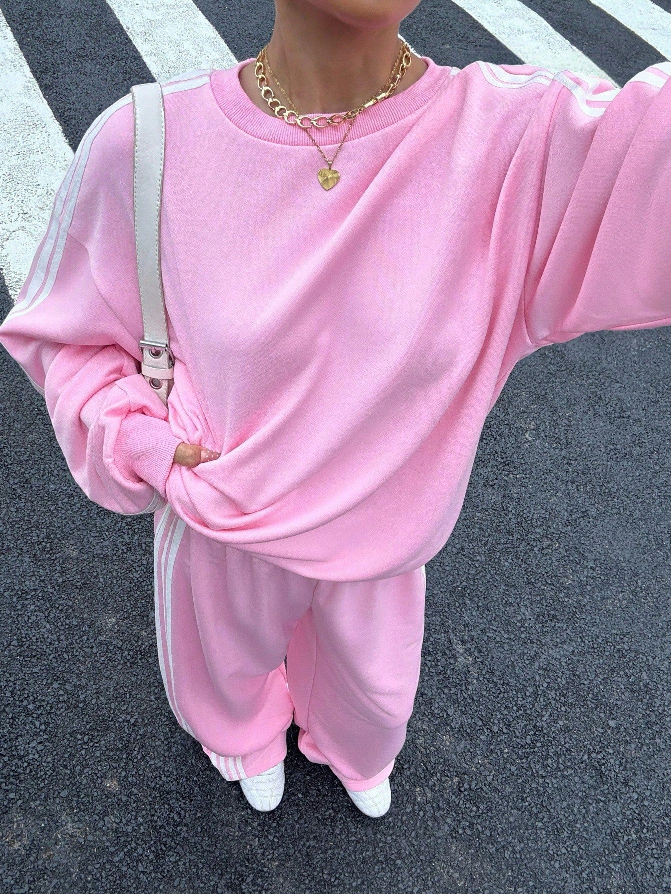 Women’s Pink Oversized Sweatshirt & Sweatpants 2 Piece Set