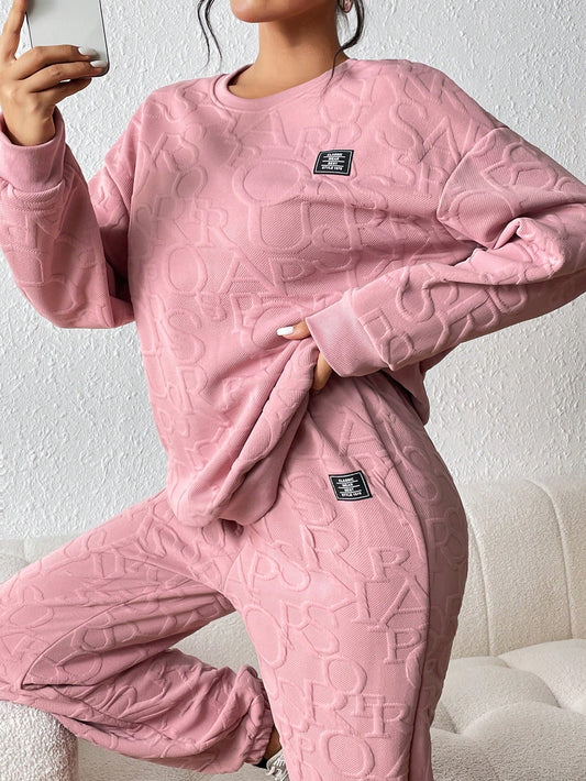 Letter Patched Coral Pink Sweatshirt & Sweatpants Set – Casual Women’s 2 Piece Outfit