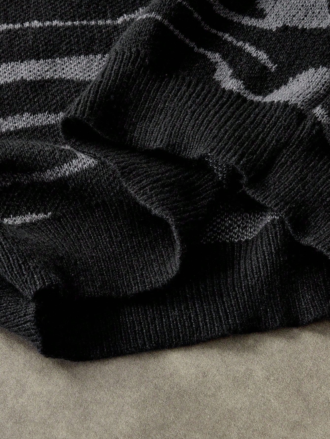 Men’s Marble Pattern Crew Neck Loose Fit Casual Sweater