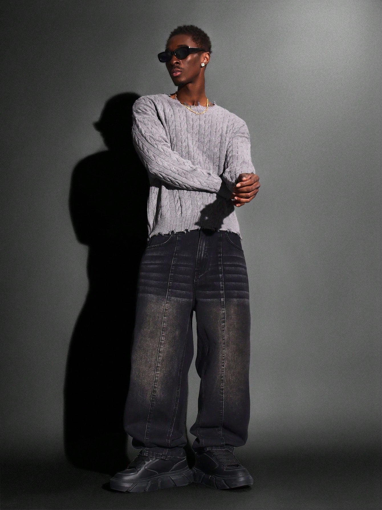 Crop Fit Cable Knit Distressed Sweater Grunge Streetwear Essential for Winter