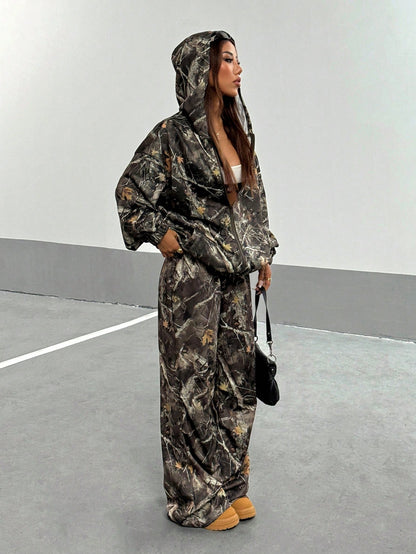 Women Retro Leaf Print Oversize Hooded Sweatshirt