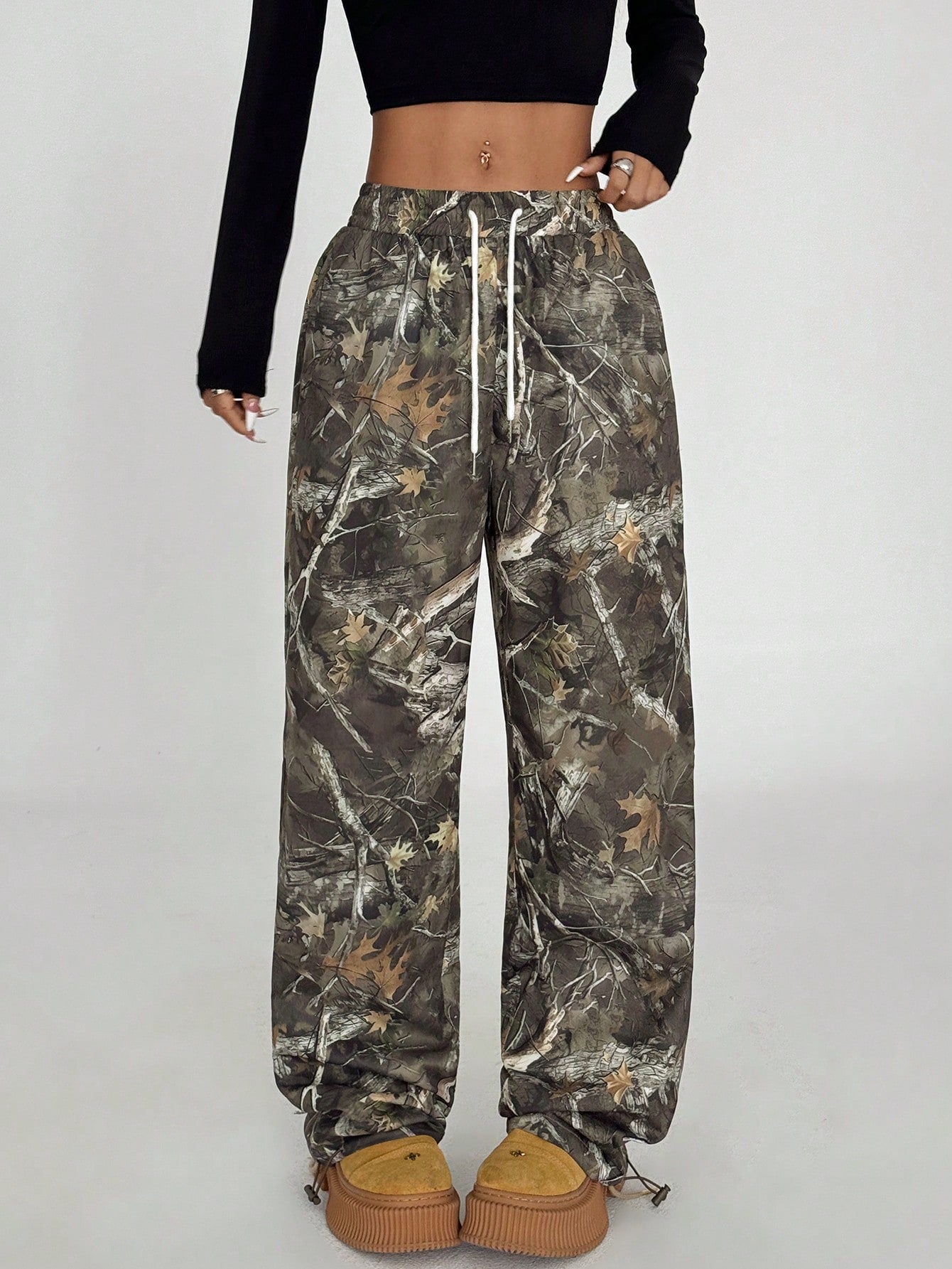 Women’s Army Green Print Wide Leg Cargo Pants