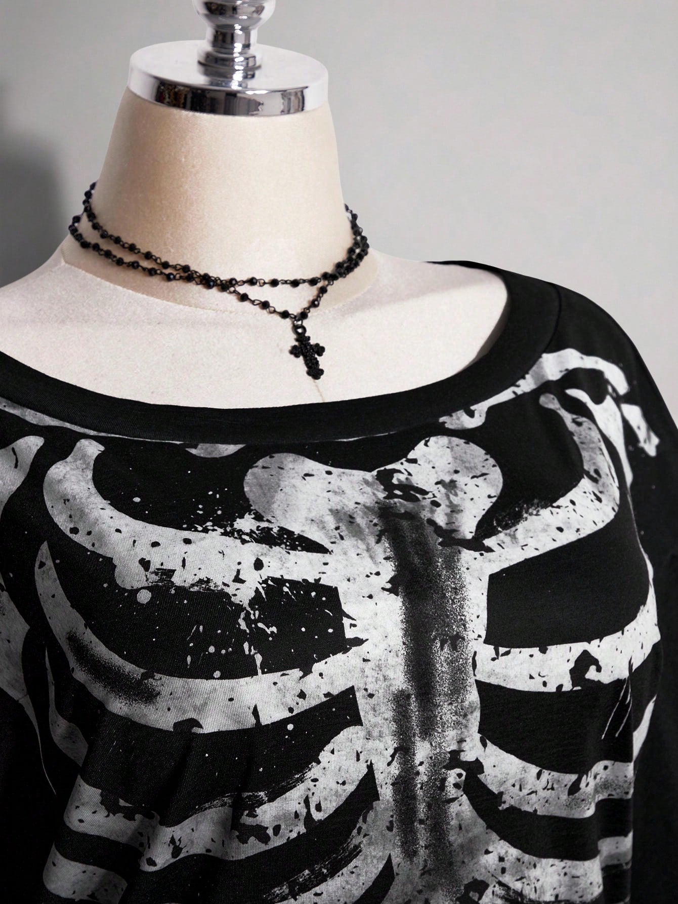 Women's Gothic Halloween Black Skull Print T-Shirt