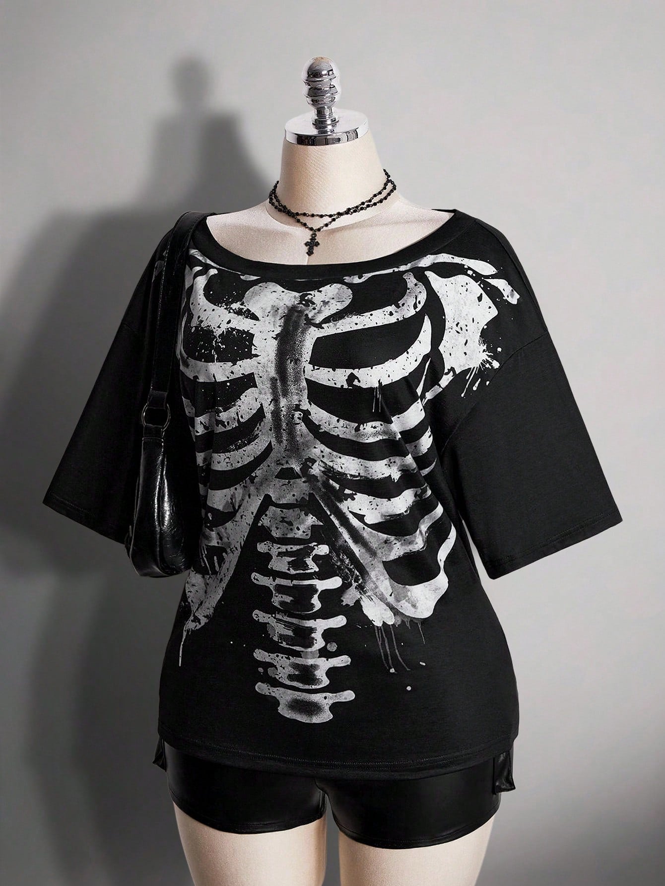 Women's Gothic Halloween Black Skull Print T-Shirt