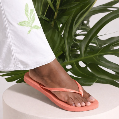 HAVAIANAS Beach Flip Flops & Stylish Summer Flip Flop Sandals Pink