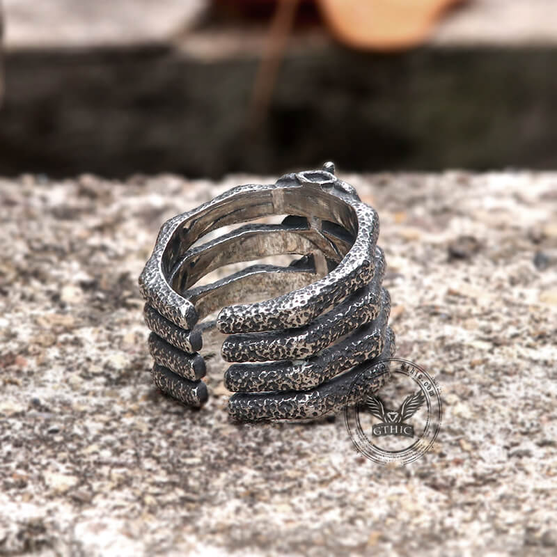 Detailed Vertebrae Stainless Steel Ring