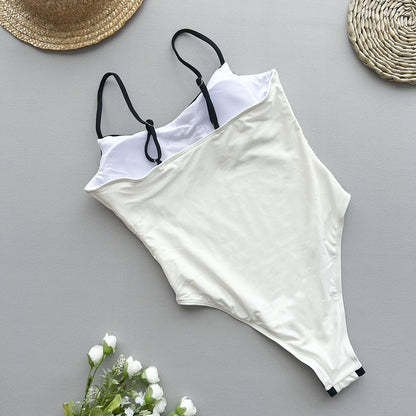 Sweetheart Contrast One-Piece High-Cut Swimsuit