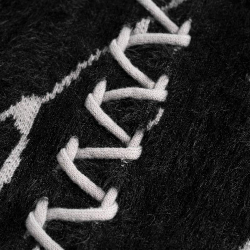 Stitched Turtleneck Black Sweater – Timeless Comfort & Sleek Style