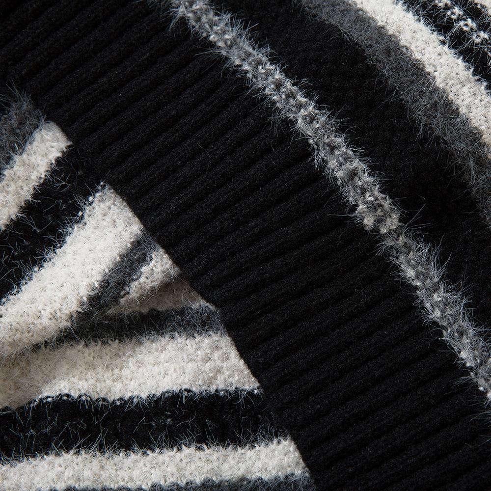 Striped Loose Knitted Sweater Cozy Cotton Comfort with Bold Style