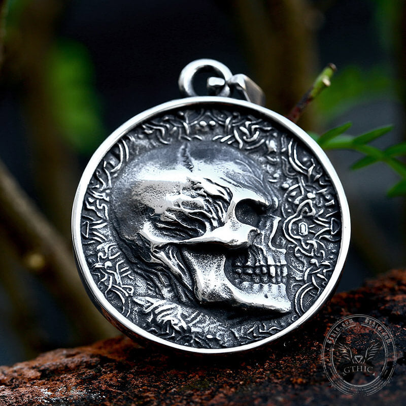 Round Stainless Steel Skull Pendant